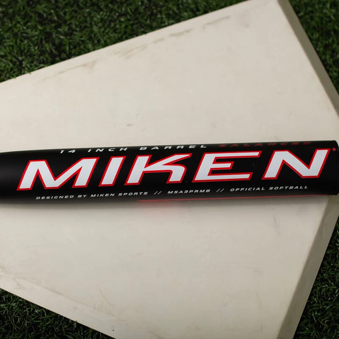 2023 Miken Freak Primo Balanced 14" USA Slowpitch Softball Bat: MSA3PRMB 5 2023 Miken Freak Primo Balanced 14" USA Slowpitch Softball Bat: MSA3PRMB - Image 3