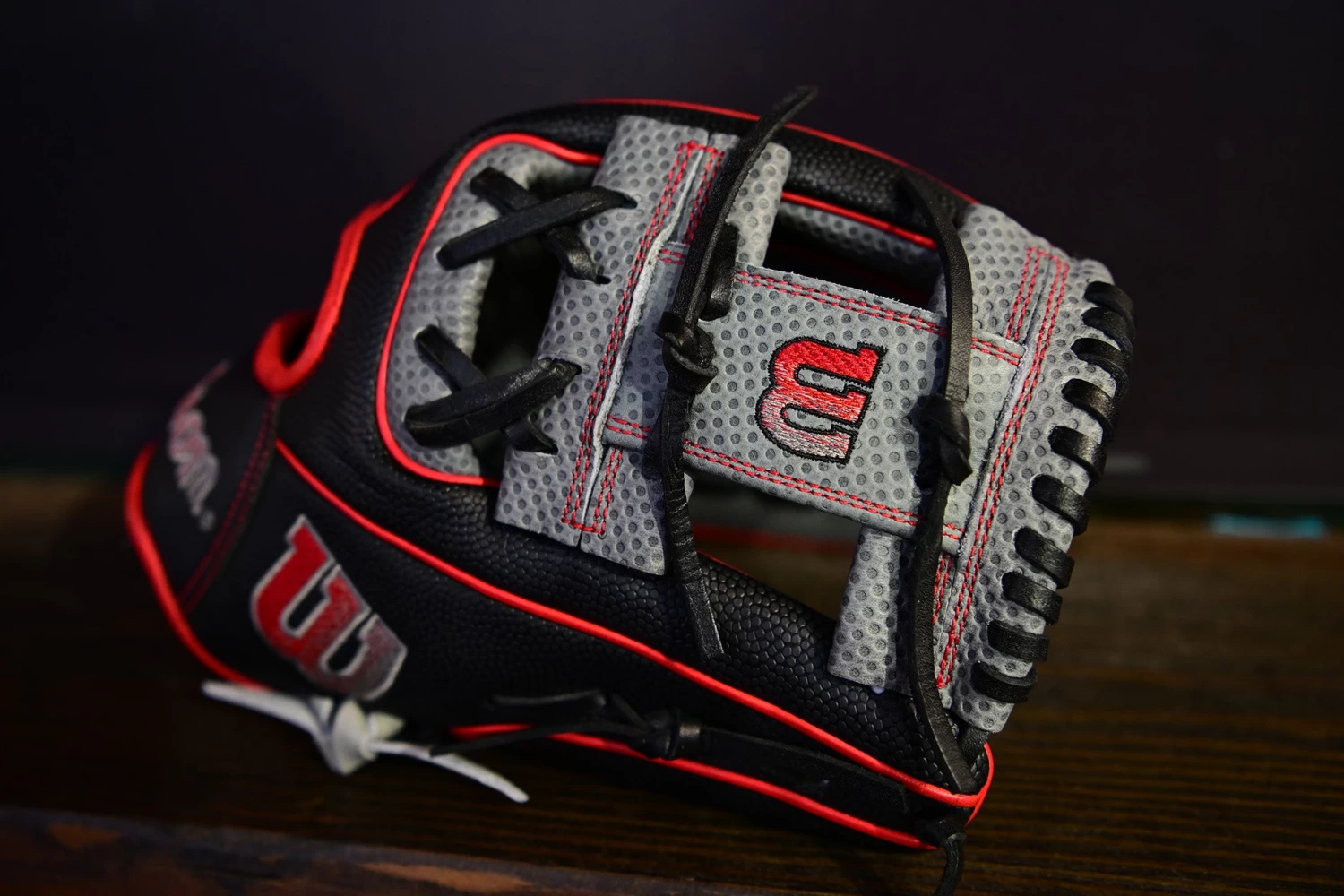 2023 Wilson A2000 1975 Spin Control 11.75" Infield Baseball Glove: WBW1009861175 4 2023 Wilson A2000 1975 Spin Control 11.75" Infield Baseball Glove: WBW1009861175 - Image 2